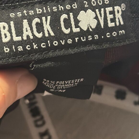 Black Clover- Premium Clover 29 live lucky fitted hat s/m - Picture 7 of 7